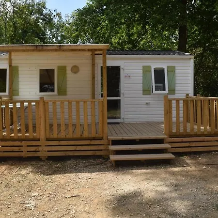Camping Parc Des Roches Campsite Souzy-la-Briche